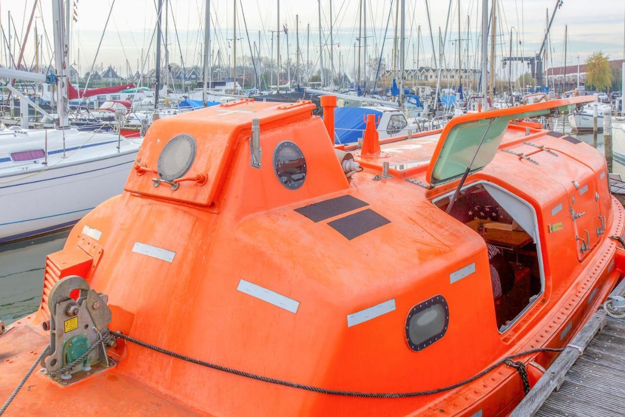 Polarstern - Unique Boatstay! Monnickendam Exteriör bild